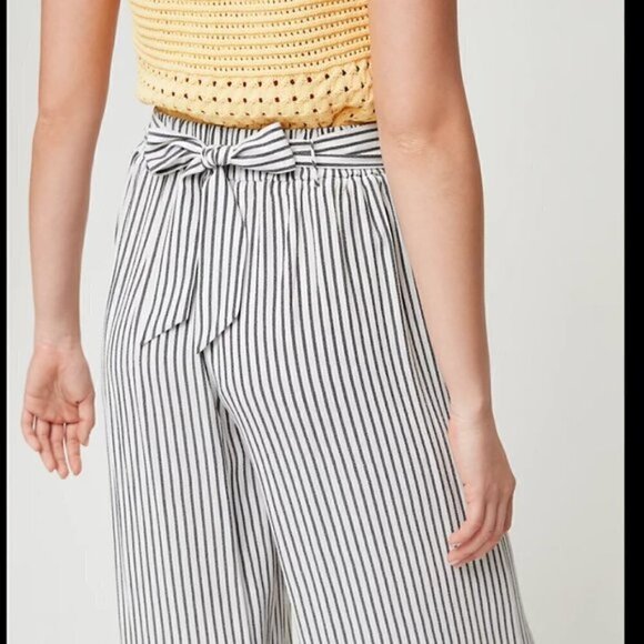 ARITZIA Wilfred Faun Pant Striped, wide-leg pant - Picture 2 of 8